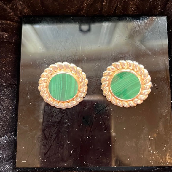 Silver and malachite earrings - Picture 2 of 9